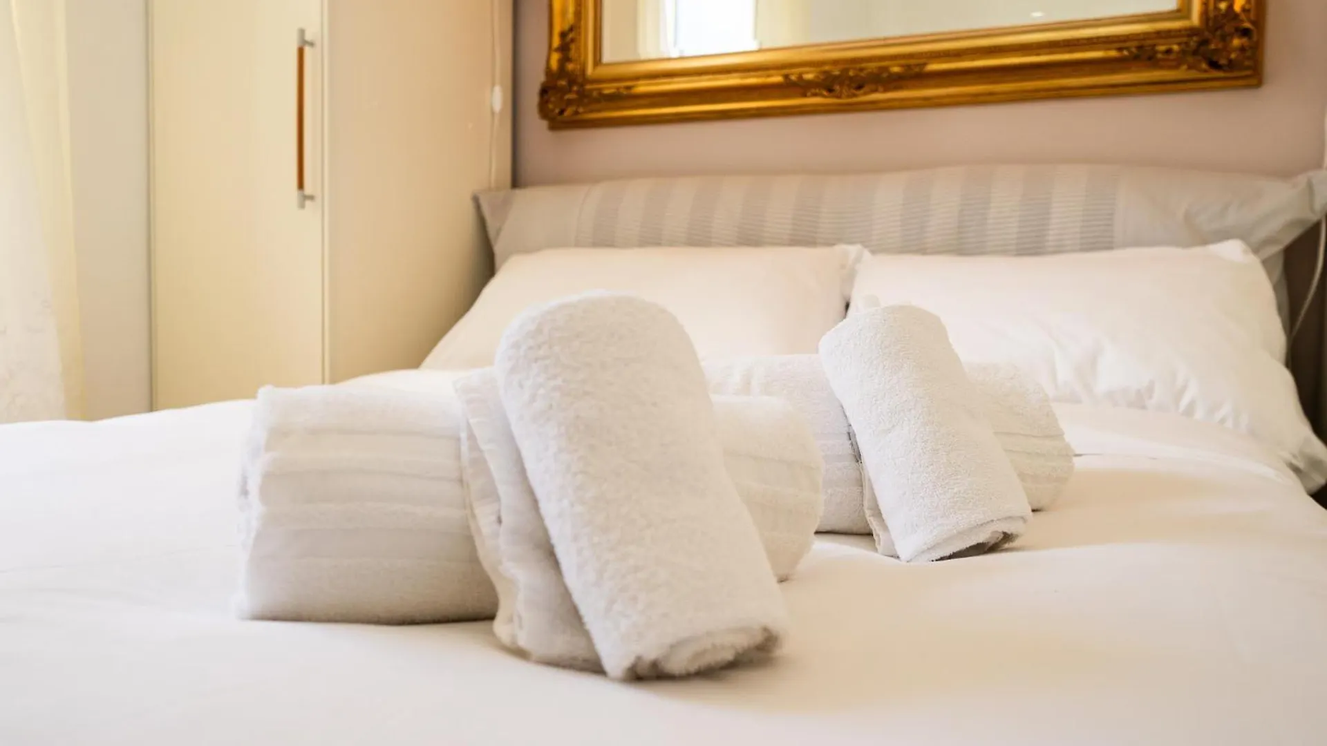 Apartment Gioberti Flat - Wifi - City Centre - Shopping Street - Casino - Ariston Sanremo